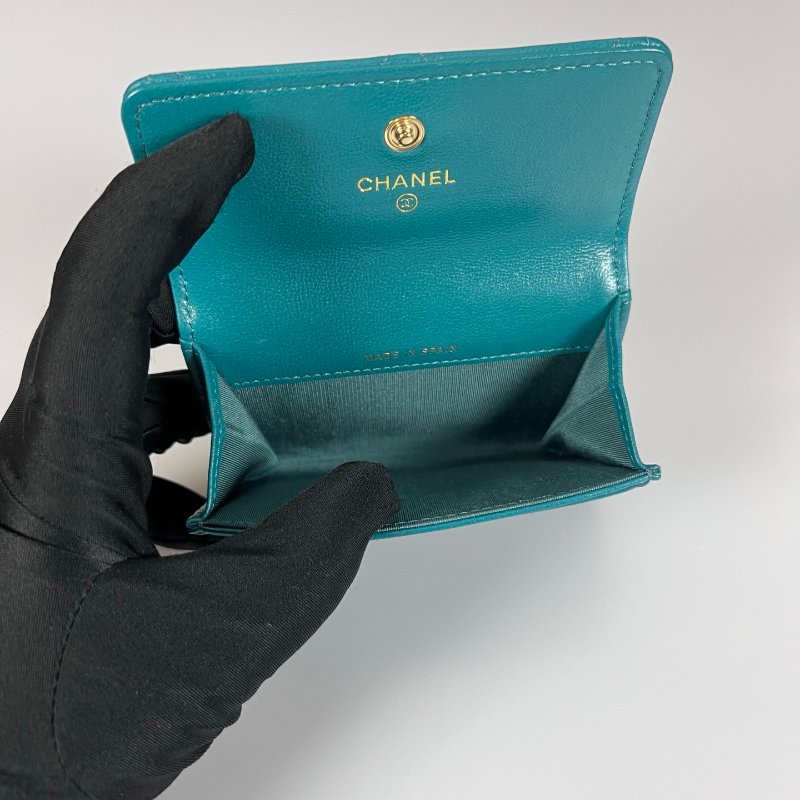 CHANEL 19卡包 綠 30開-4