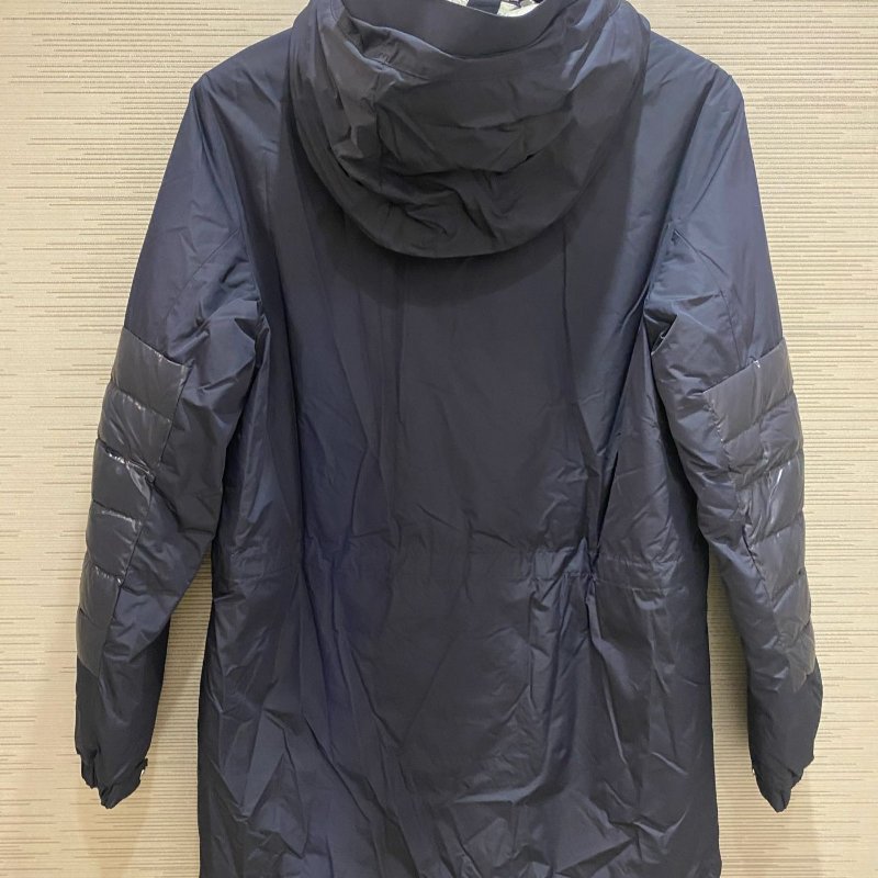 💎Han's house精品服飾💎moncler 防風防水 風衣 內羽絨 連帽外套-1