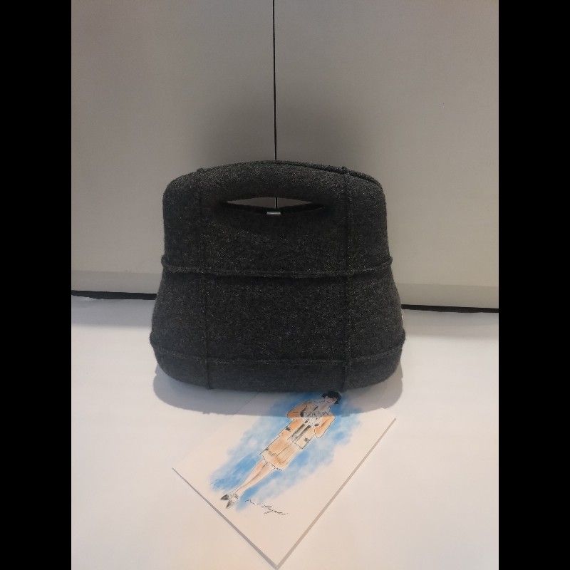 Chanel 絕版硬殼灰布手提包-0