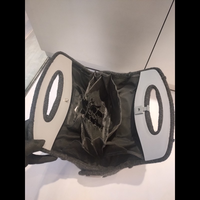 Chanel 絕版硬殼灰布手提包-14