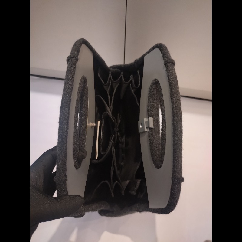 Chanel 絕版硬殼灰布手提包-17