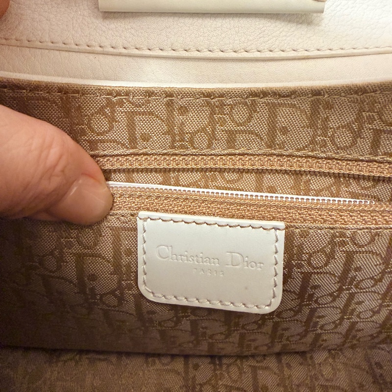 🍒 Dior 白色金屬扣肩背包/Y2K 款 2F251225-2-17