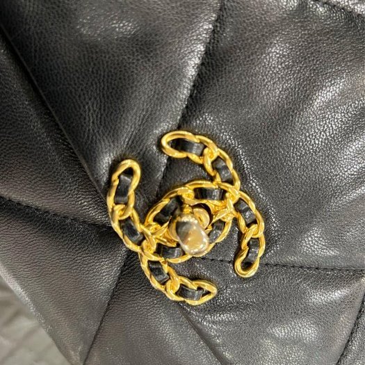 東區正精品㊣CHANEL 19 AS1161 香奈兒黑色大菱格紋小羊皮金銀鍊肩背包手提包中號 30CM RZ6114-7