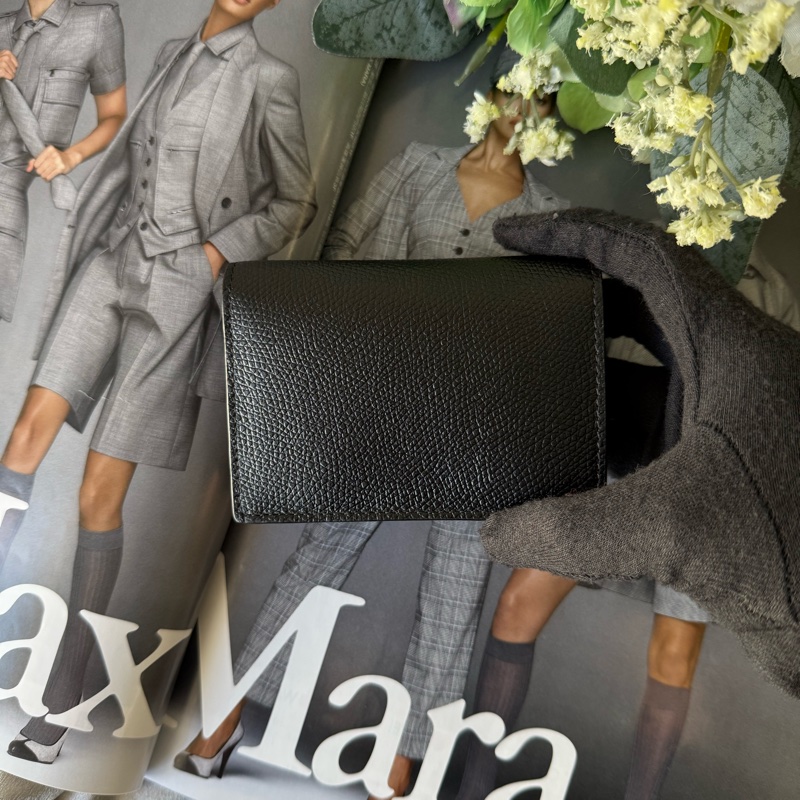 銀色Logo 牛皮厚款二折卡片夾/名片夾(黑色)-3