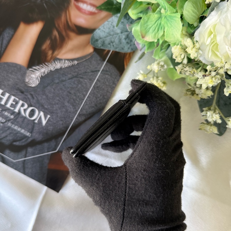 Lola 金字縫線小羊皮4卡名片/卡片夾(黑色)-4