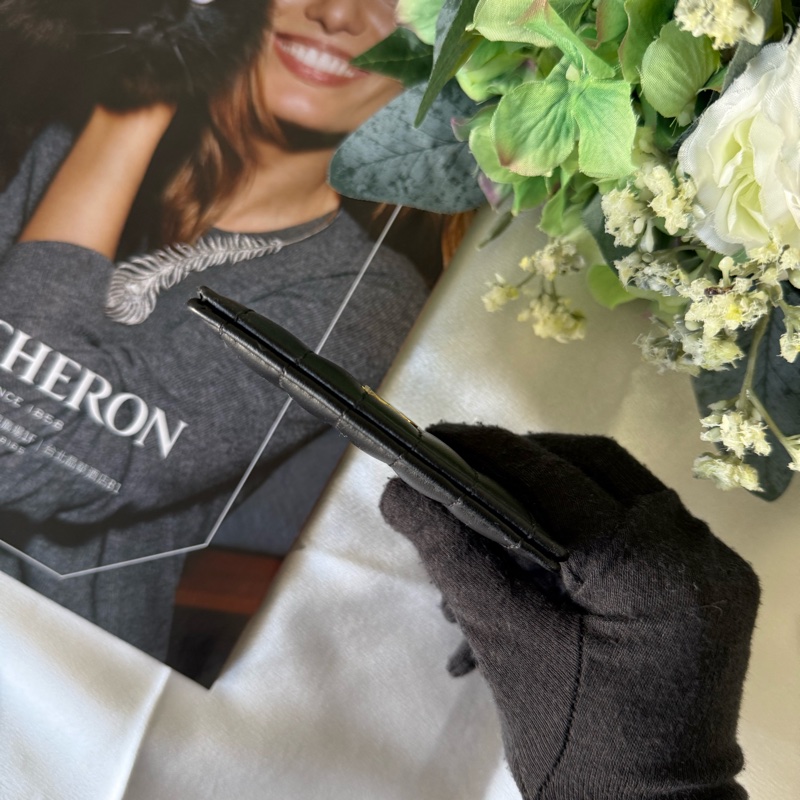 Lola 金字縫線小羊皮4卡名片/卡片夾(黑色)-5