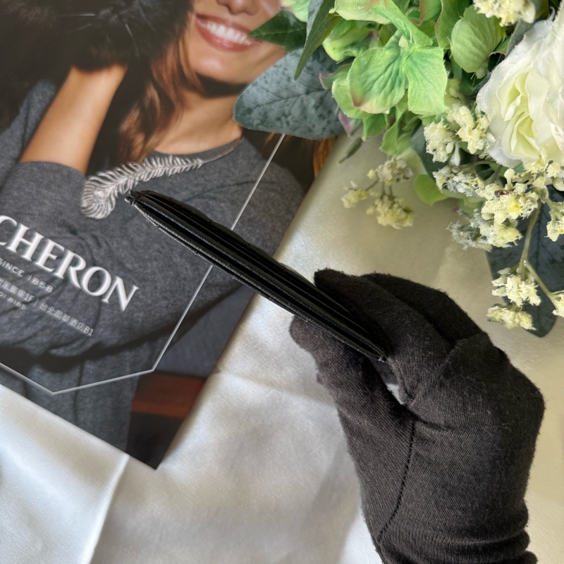 Lola 金字縫線小羊皮4卡名片/卡片夾(黑色)-6