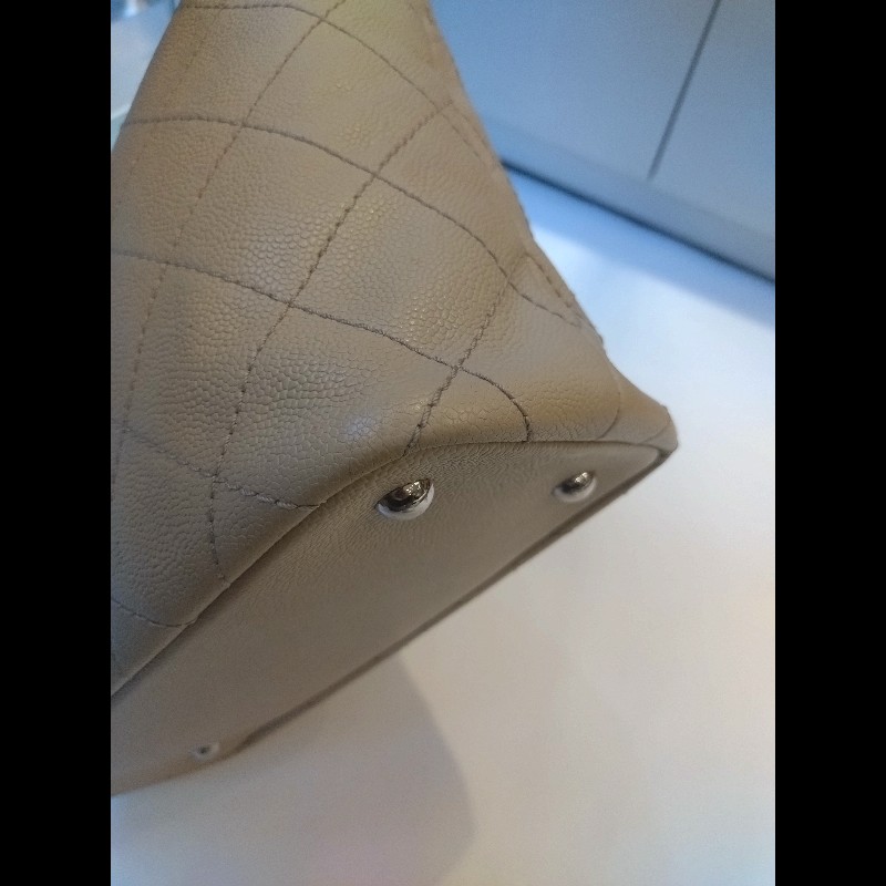 Chanel 黑肩帶淺灰皮革大托特包-5