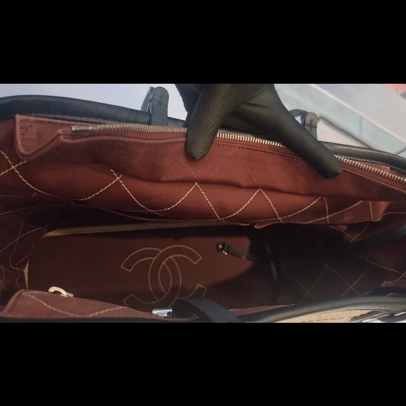 Chanel 黑肩帶淺灰皮革大托特包-13