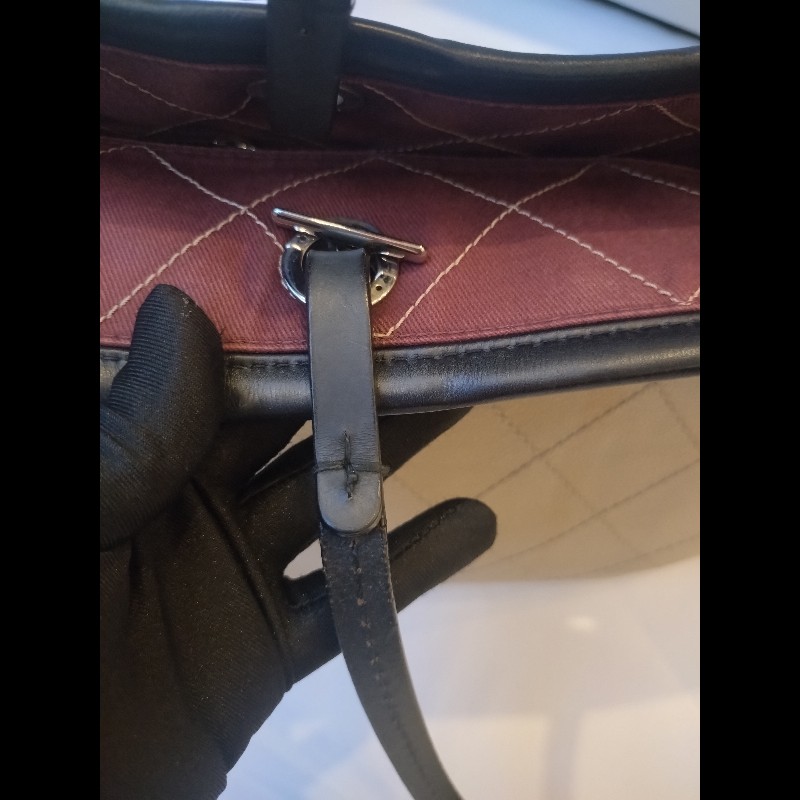 Chanel 黑肩帶淺灰皮革大托特包-25