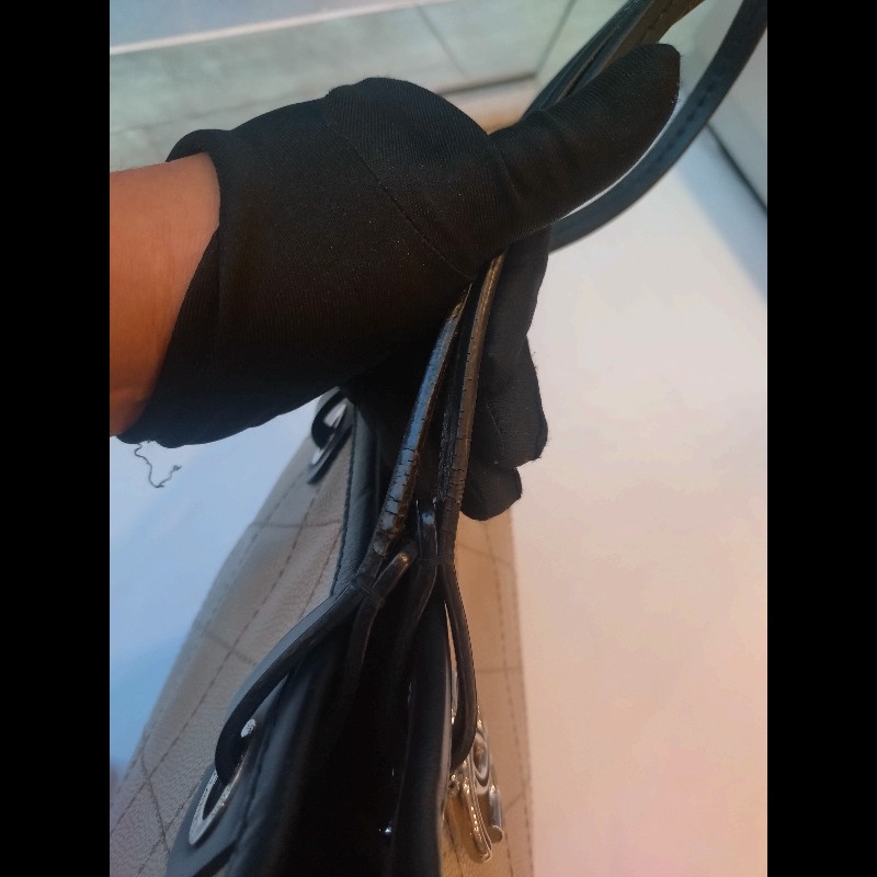 Chanel 黑肩帶淺灰皮革大托特包-28