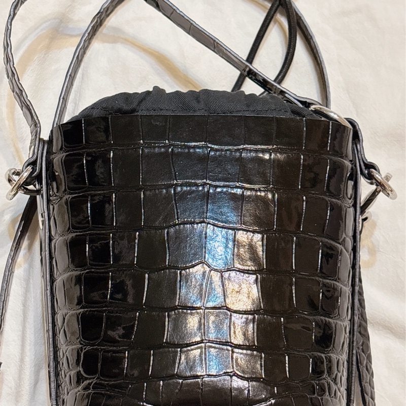 VivienneWestwood 黑色 鱷魚紋 真皮 水桶包 中號-2