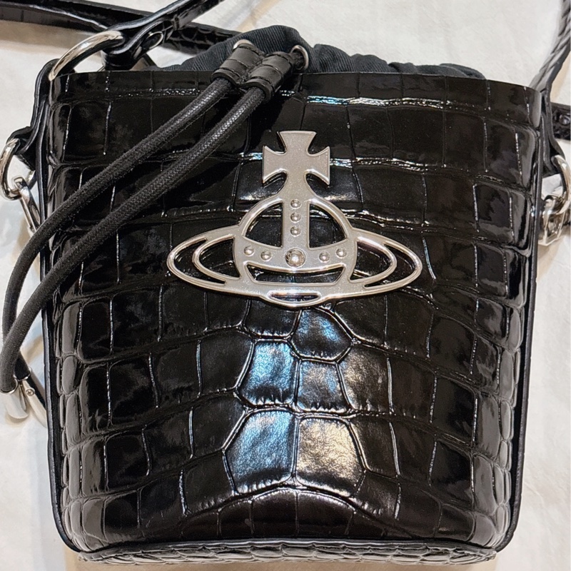 VivienneWestwood 黑色 鱷魚紋 真皮 水桶包 中號-7