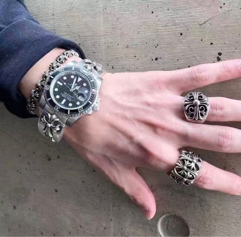 🔥新到：Chrome Hearts / 克羅心 墓葬十字架戒指 經典墓葬十字花設計，尺寸：16碼-5