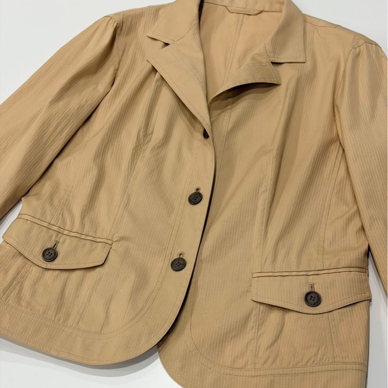 BURBERRY 倫敦 直條紋彈性西裝外套(內格紋）-4