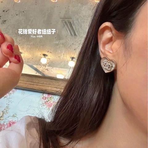 Chanel 香奈兒 漸變水鑽愛 心耳釘 耳環