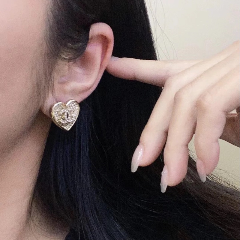 Chanel 香奈兒 漸變水鑽愛 心耳釘 耳環-1
