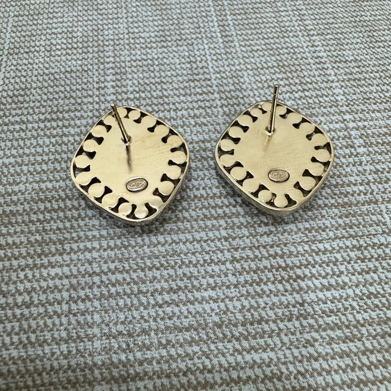 Chanel 宮廷風菱形雙C LOGO 満鑽耳釘耳環-6