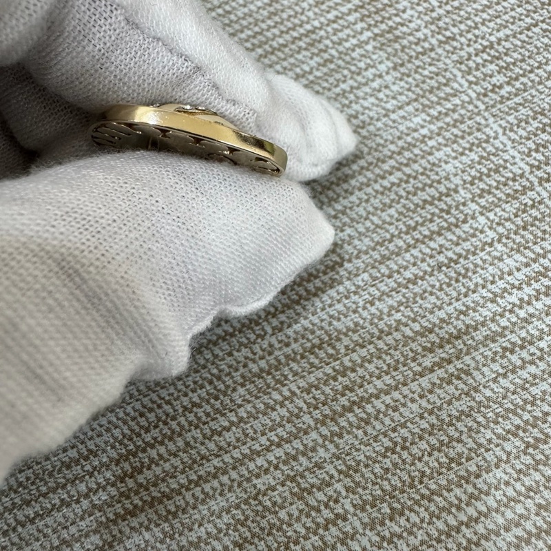 Chanel 宮廷風菱形雙C LOGO 満鑽耳釘耳環-12