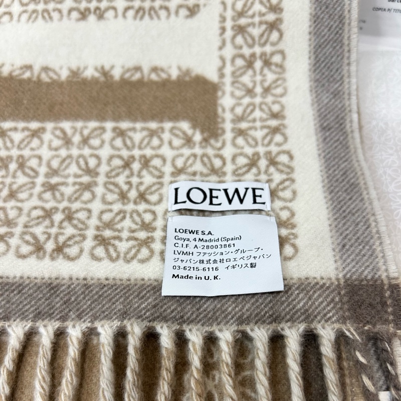 全新 loewe 附購證 雙面羊毛混羊絨圍巾 經典滿版 1ogo 老花 雙面奶茶配色 圍巾-4