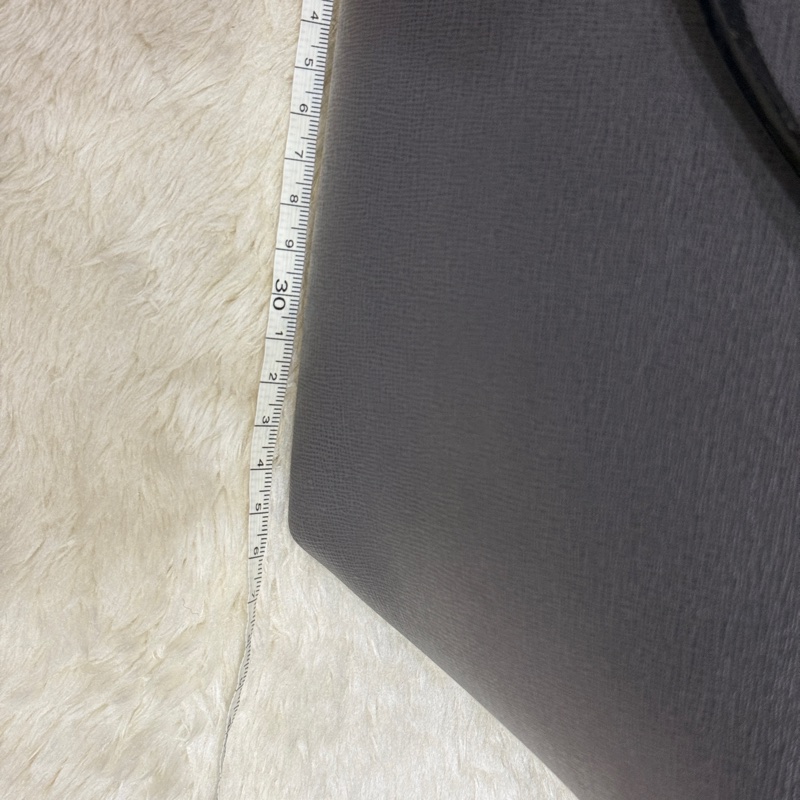 Fendi 怪獸托特包 可肩背 灰色 不重又好裝-12