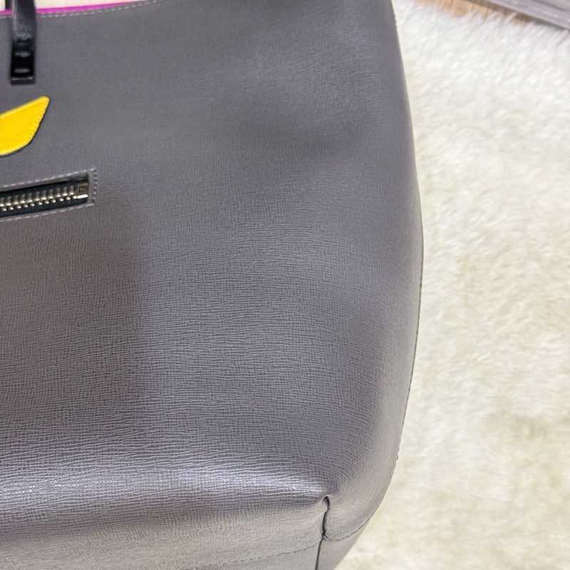 Fendi 怪獸托特包 可肩背 灰色 不重又好裝-21