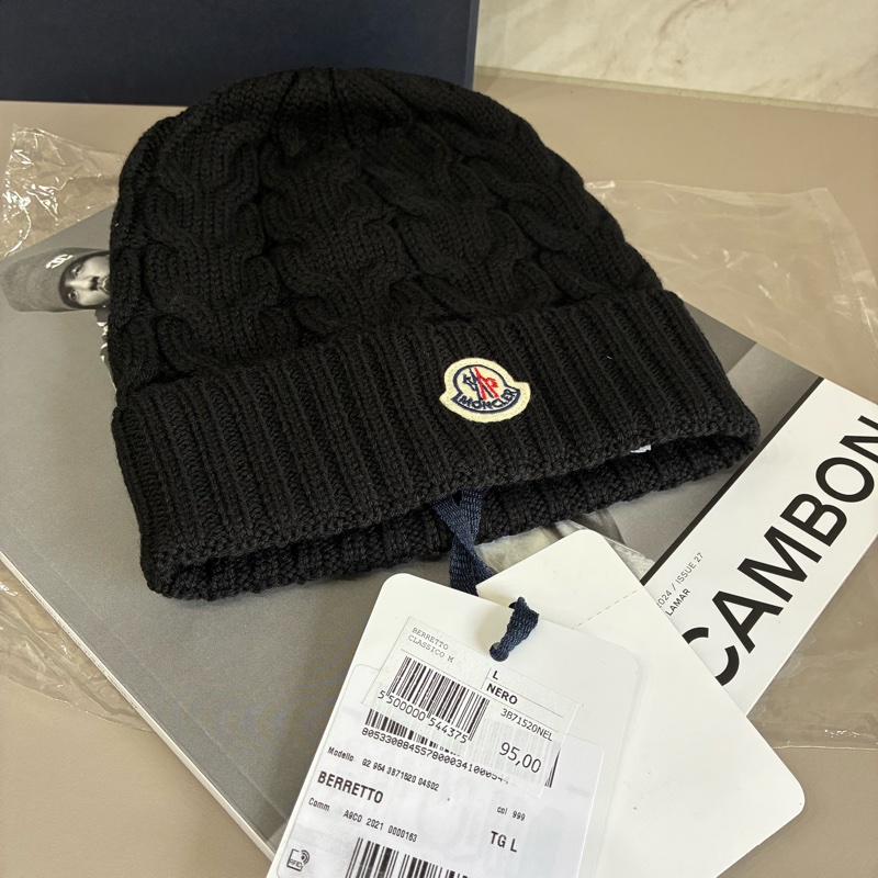 Moncler 經典 黑色 毛帽-1