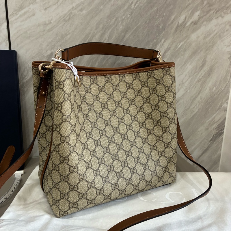 Gucci GG Emblem系列水桶包-3