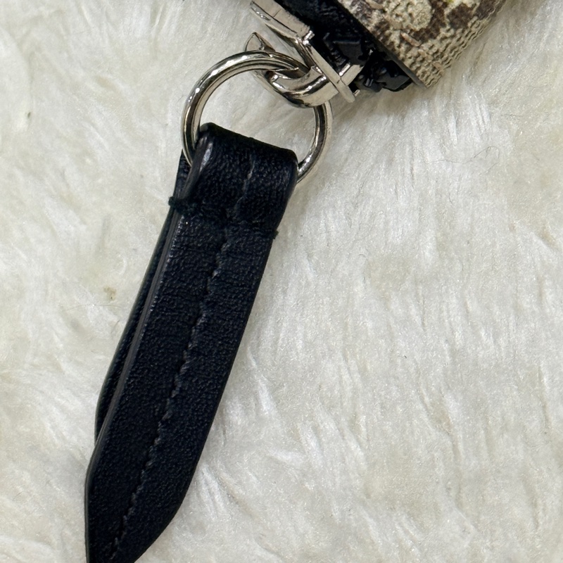 Gucci 耐磨又防潑水 拉鍊錢包 鈔票錢包 卡包 零錢包-25