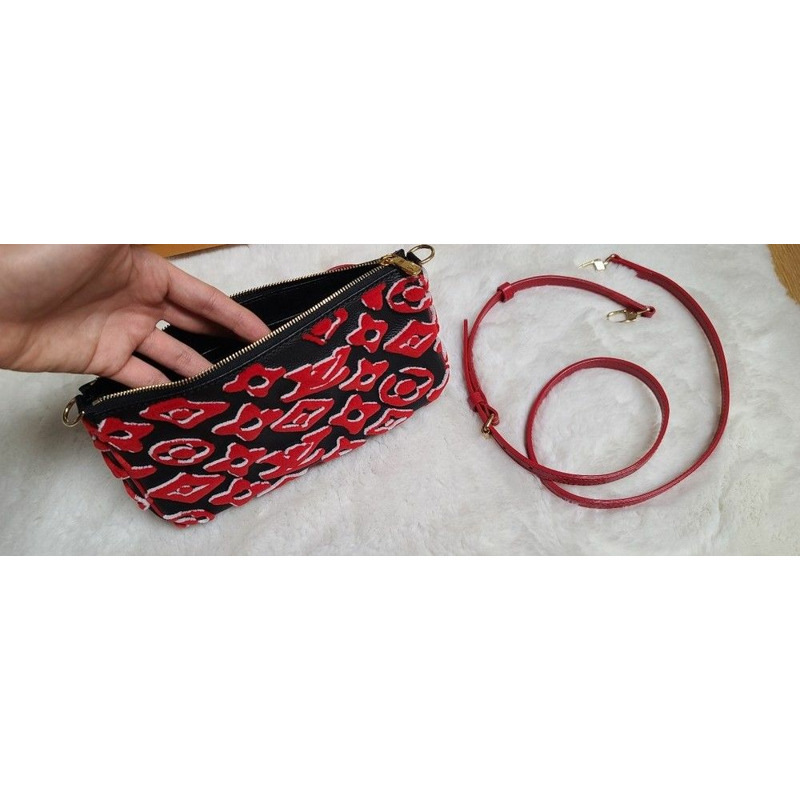 LOUIS VUITTON 限量版 Pochette 配件肩帶斜背包-8