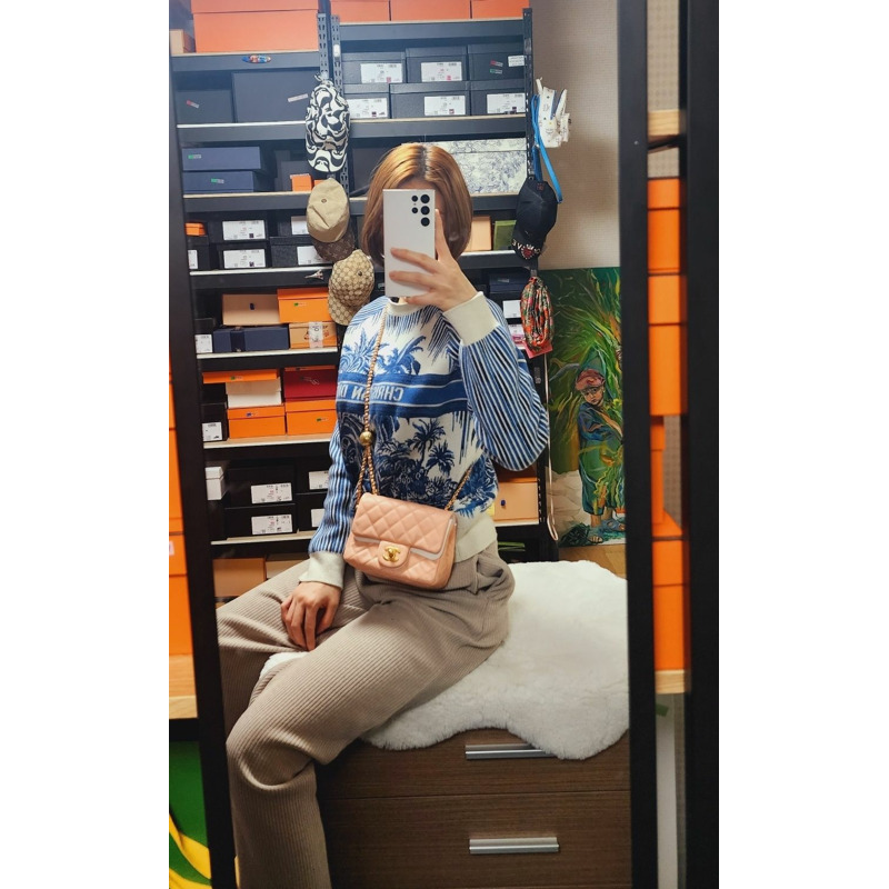 CHANEL Petit Sac Gold Ball Vintage Gold Quilted Chip in Peach Pink-4