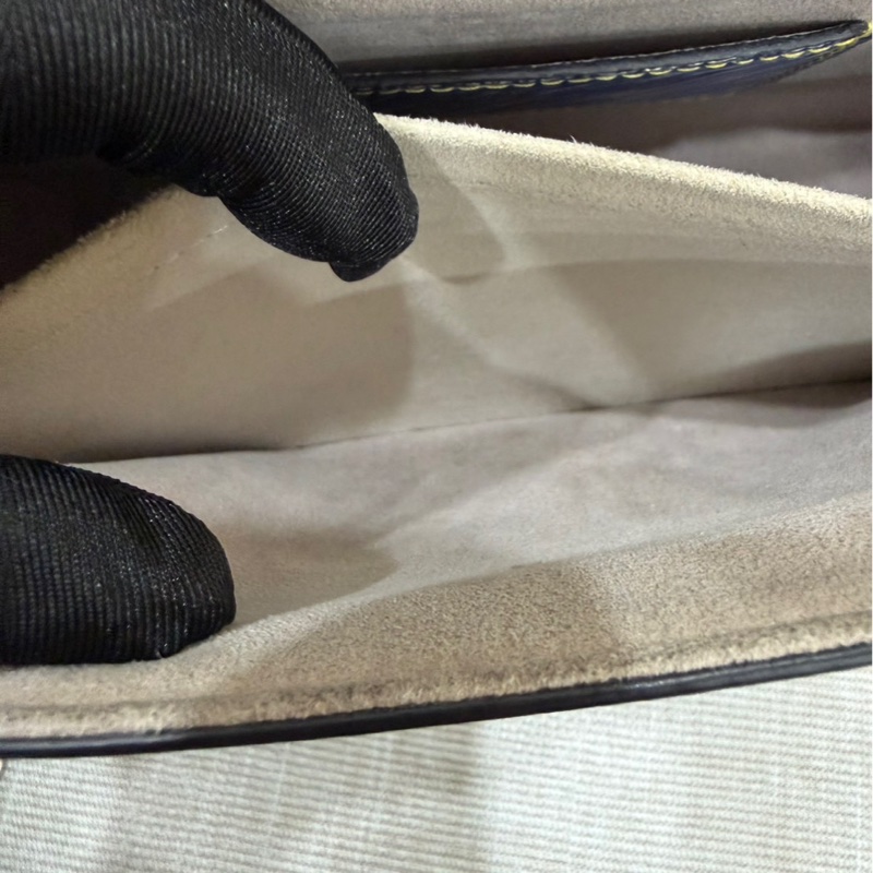 LV 路易威登 限量款藍色 epi水波紋塗鴉旋轉扣 Twist鏈條包 肩背包-46