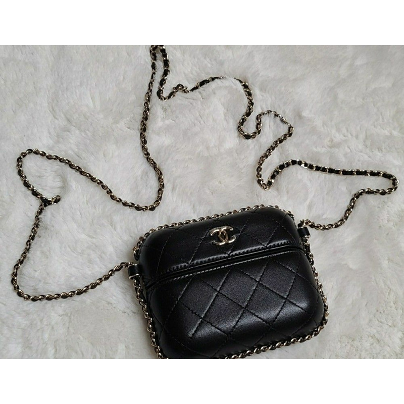 CHANEL 鏈條迷你包盒包鏈條皮夾黑色可拆式蓋鯊革化妝包-1