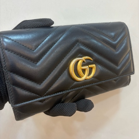 Gucci GG mormont黑牛皮金扣長夾