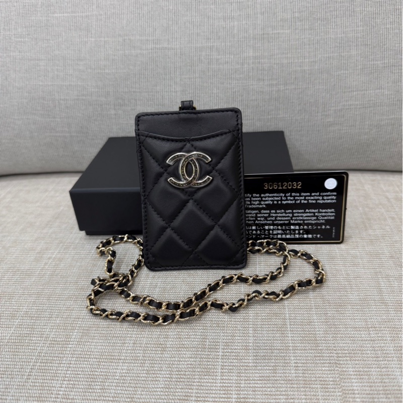 香奈兒 絎縫羊皮鏈條卡包 證件夾 通行證夾 黑色-0