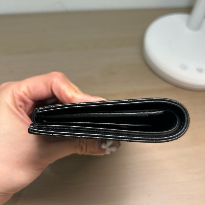 Chanel passport holder/wallet 香奈兒護照夾&中夾（有拉鏈零錢袋）-18