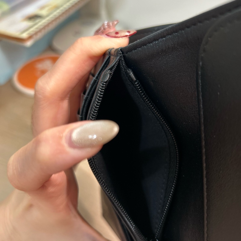 Chanel passport holder/wallet 香奈兒護照夾&中夾（有拉鏈零錢袋）-22