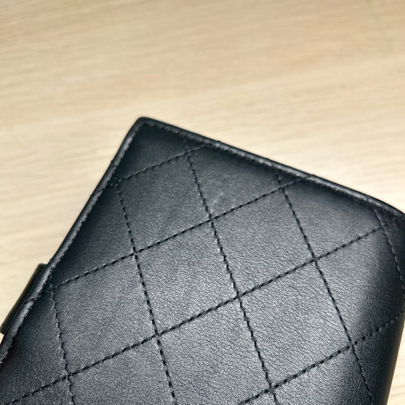 Chanel passport holder/wallet 香奈兒護照夾&中夾（有拉鏈零錢袋）-25