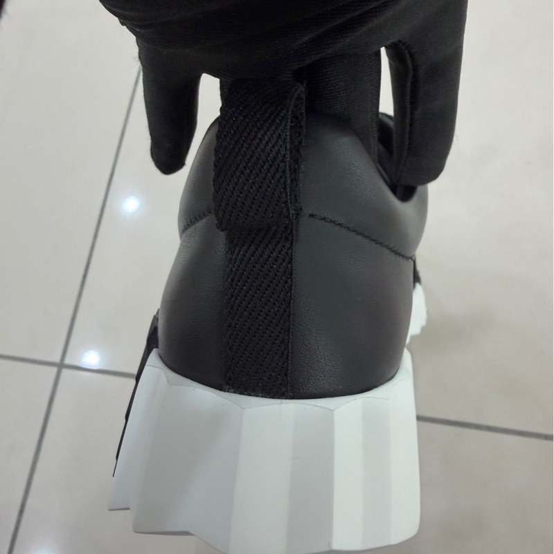 愛馬仕Hermes 新款 Bouncing運動鞋 黑色小牛皮-5