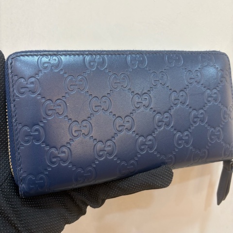 Gucci 深藍色壓紋牛皮拉鍊長夾