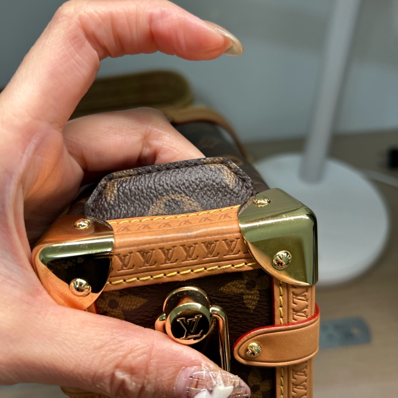 Louis Vuitton side trnk MM (23 cm)-30