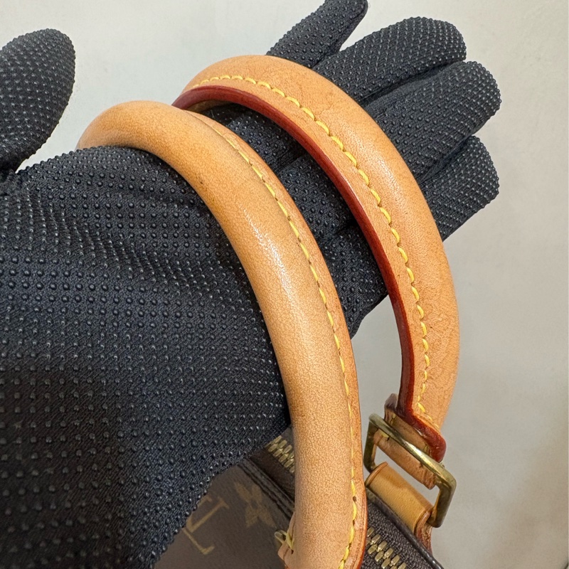 LV Alma老花Monogram貝殼包-2