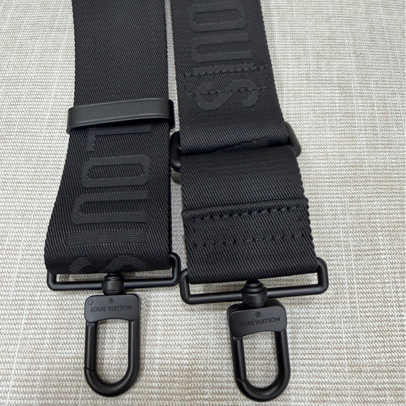 LV M45914黑灰老花公事包 斜背包 手提包👜-32