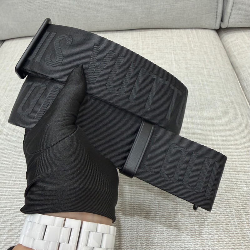 LV M45914黑灰老花公事包 斜背包 手提包👜-33