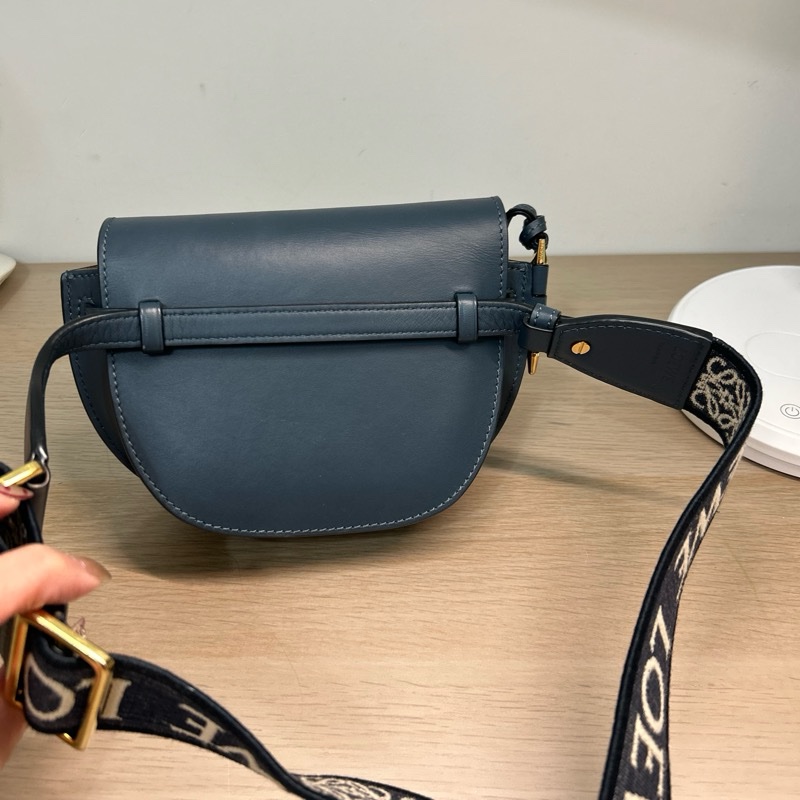 Loewe Mini gate bag-11