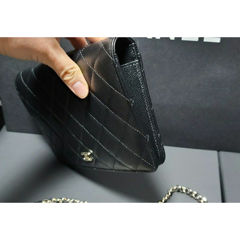 CHANEL 經典黑魚子醬香戈爾WOC翻蓋卡包可拆卸-10