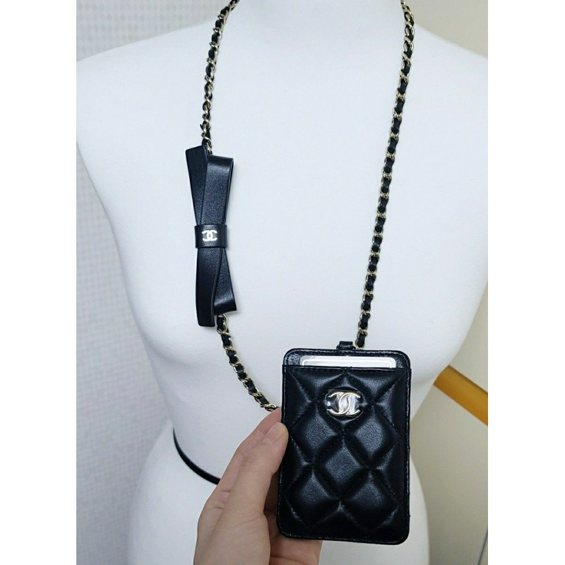 CHANEL 山茶花絲帶卡包頸掛錢包黑色魚子醬沙戈勒-14