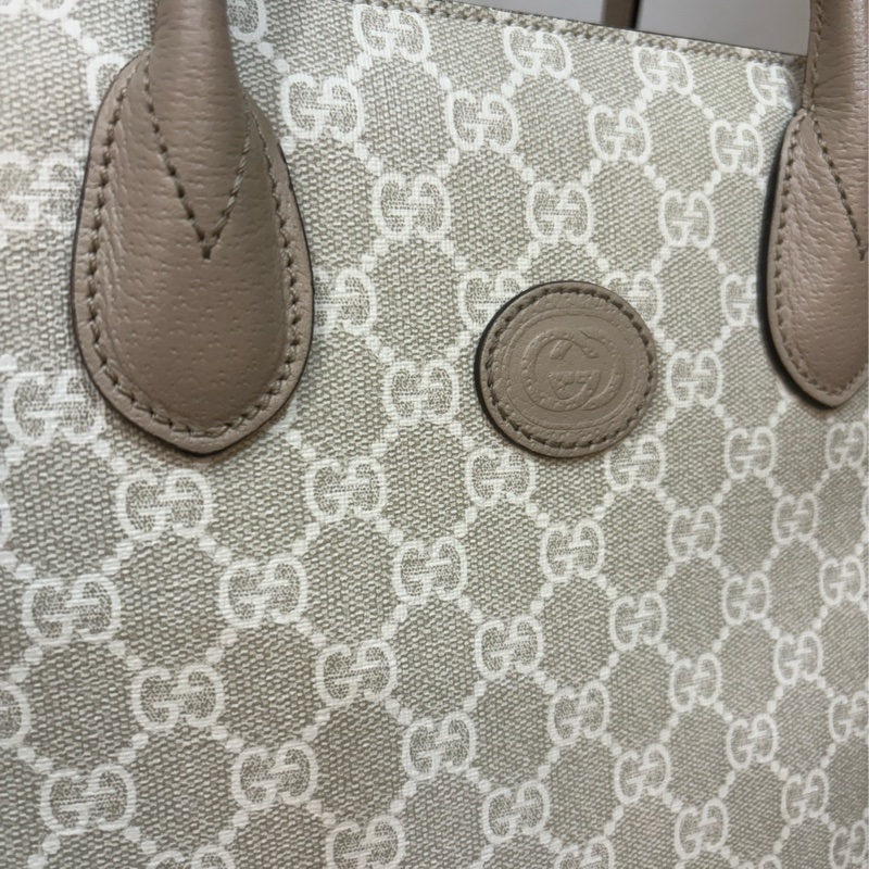 Gucci Retro 老花款防水托特包-1
