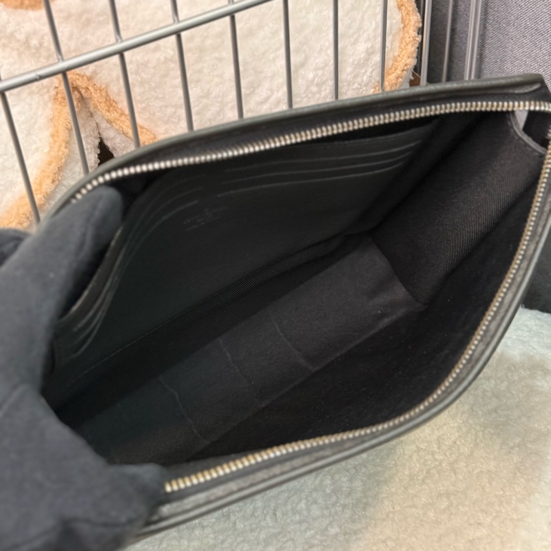 Lv經典手拿包-12