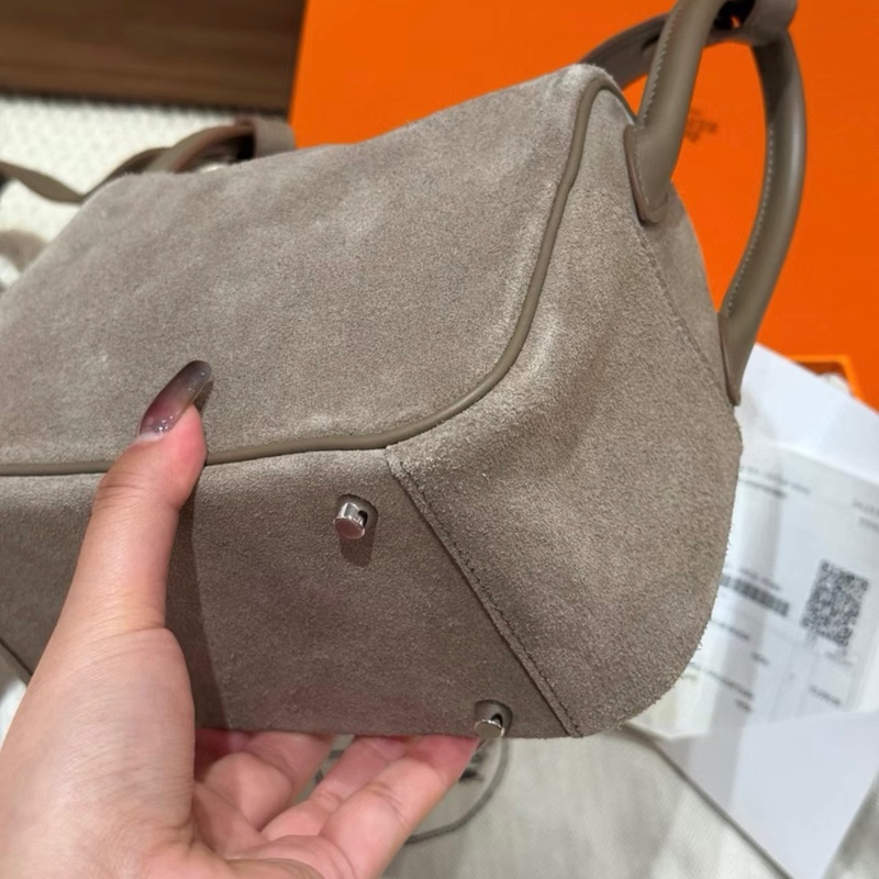 有購証🩷✨ 99新 Hermes/ 愛馬仕Mini lindy 大象灰麂皮銀扣，B刻全套-4